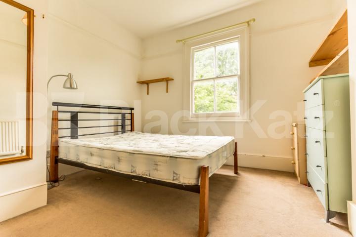 Spacious and full of character and short walking distance to the Broadway   Middle Lane, Crouch End